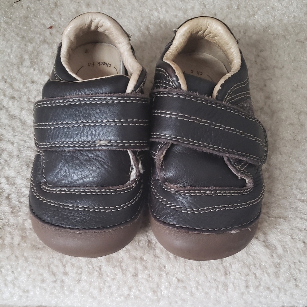 Striderite shoes